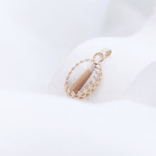 Load image into Gallery viewer, MEMORY JEWELLERY &quot;Ophelia&quot; Oval Royal Crown Pendant