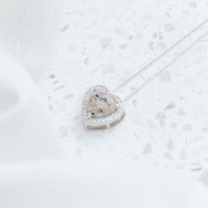 MEMORY JEWELLERY "Hearts in our Hands" Halo Sliding Memories in Threads Pendant